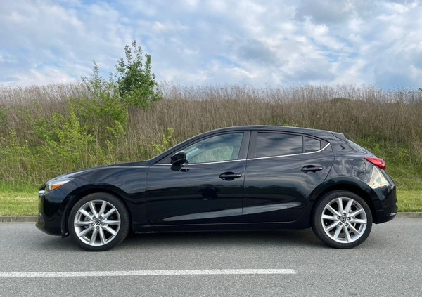 Mazda 3 cena 67900 przebieg: 33056, rok produkcji 2017 z Kolbuszowa małe 667